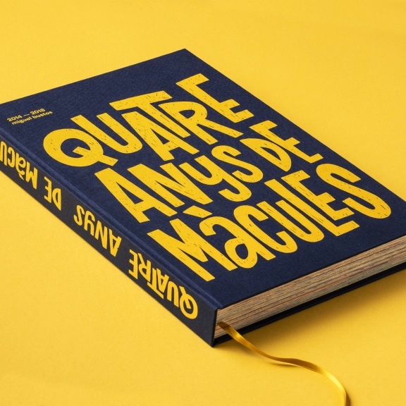 Quatre anys de màcules